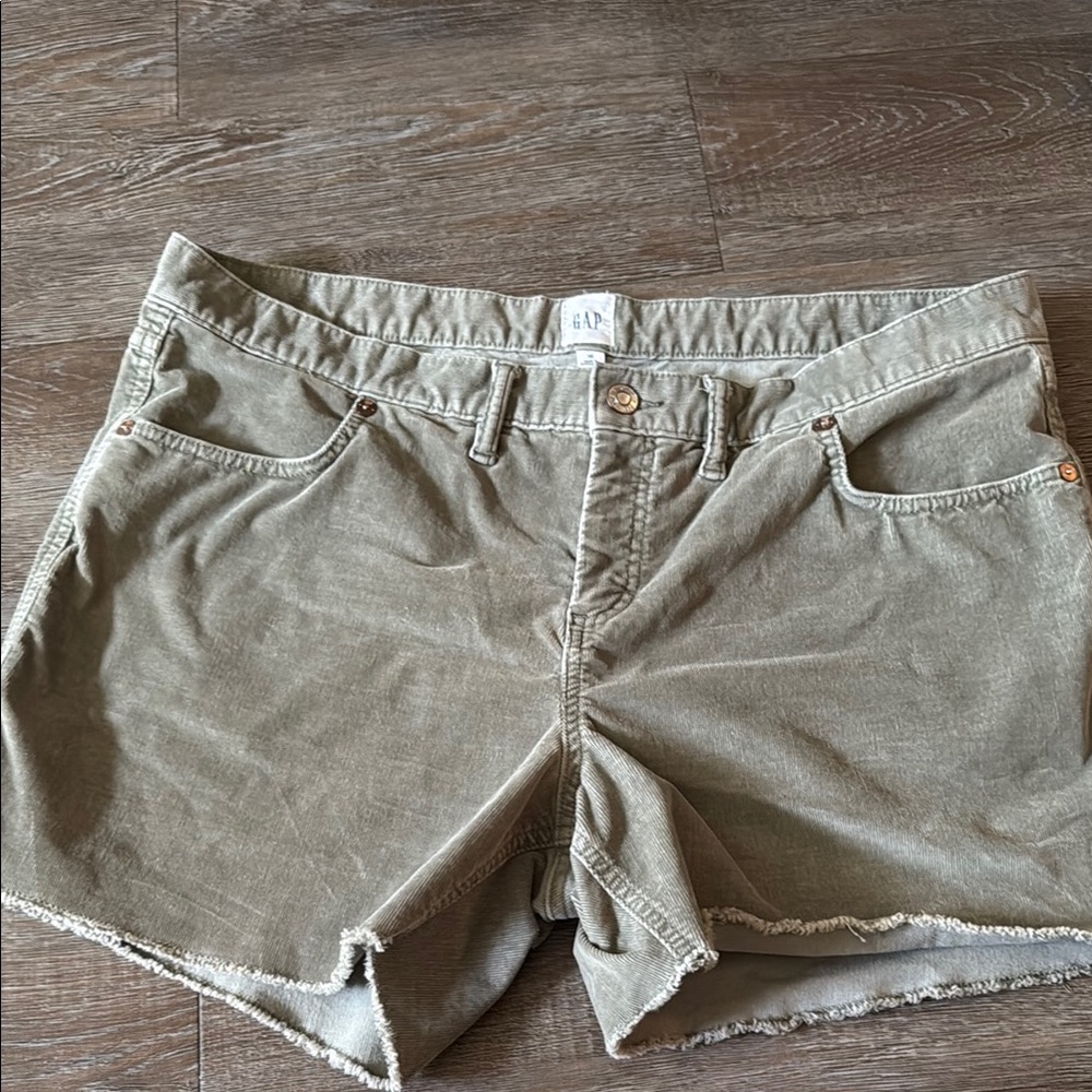 GAP Olive Green Corduroy Jean Shorts Casual Comfort size 16